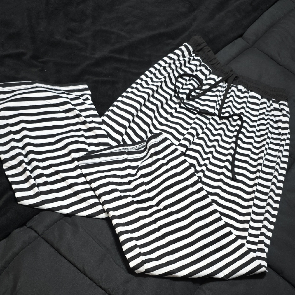 Black and White Striped Pajama Pants, Med